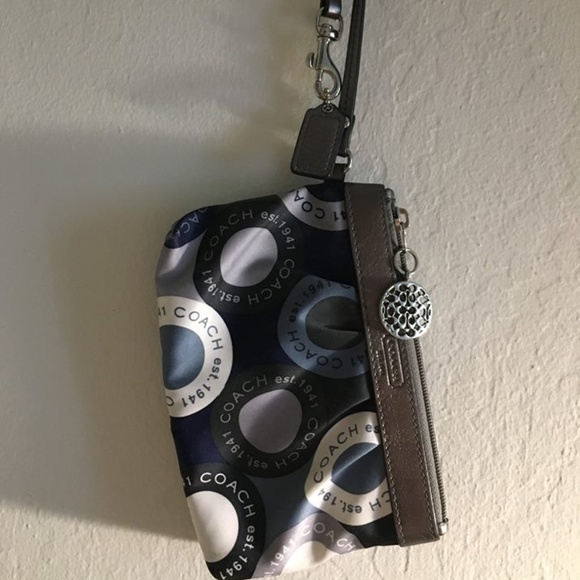 Coach purse - Picture 1 of 1